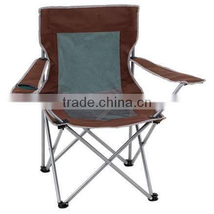 Folding lightweight beach chair with armrest