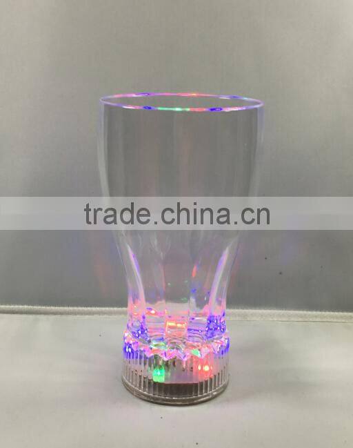 2016 hot selling LED Flashing Cup Christmas/Festival/Party/Event Decoration LED Cup Flashing Coke/Wine/Coffee Fancy Light Glass