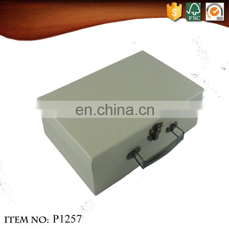 Hand made crafts withe paper kids travel suitcase box