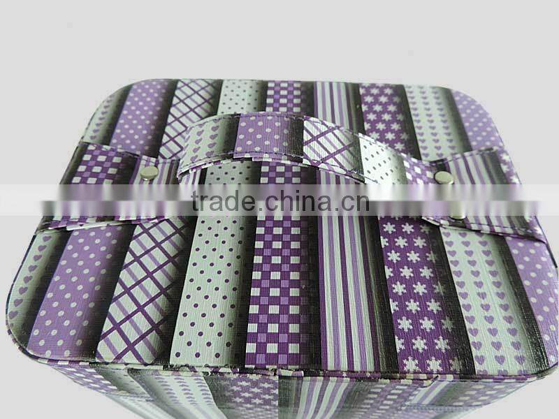 Portable hanging cosmetic bag, different sizes are available