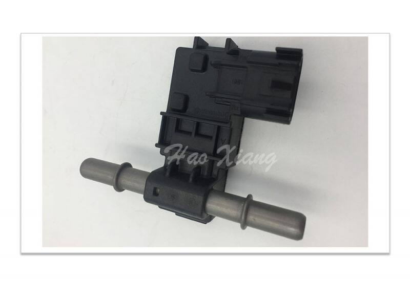 Top Quality Flex Fuel Sensor 13507129 / 1526406171 / 13577429 For Buick