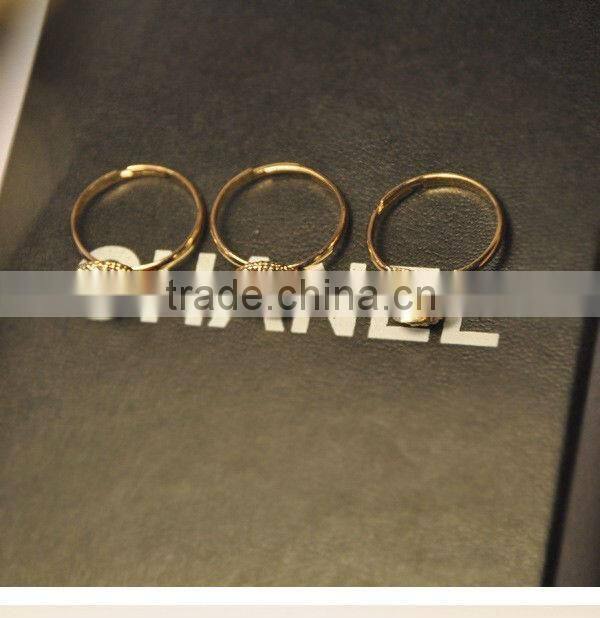 Golden Diamond Circular Chromatic Gem Ring