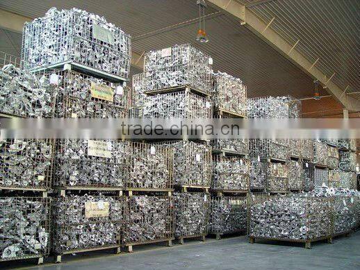 Collapsible and stackable 50*50mm wire basket