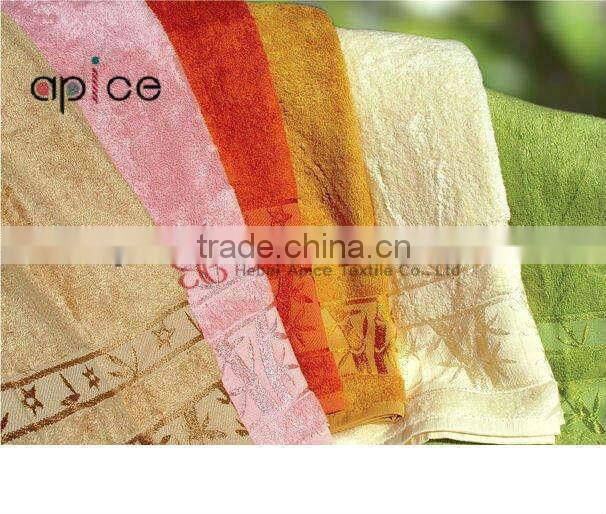 Custom Jacquard Logo Average Floral Bath Towel