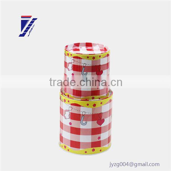 round metal tin