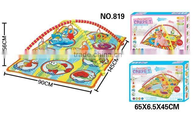 Soft animal shape baby play carpet with rattle