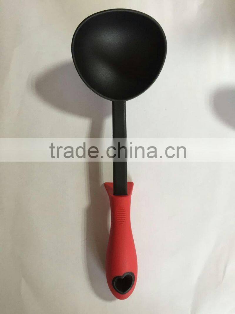 2015 popular sale 6 pcs set nylon kitchen utensils non-stick set with high quality food garde all red silicone handle