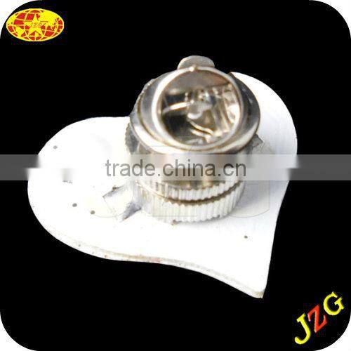 2014 new promotion product Flashing Heart Pin For Valentine's Day