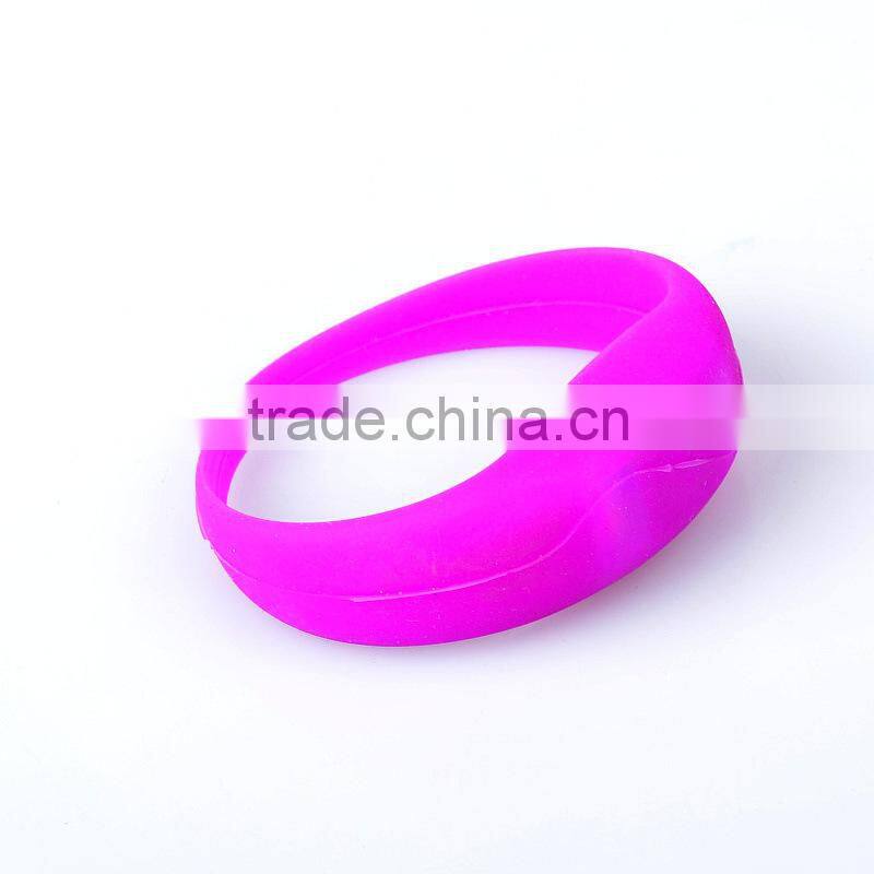 2015 Hot Sell Baseball Silicone Bracelets , Silicone Bracelets For Fundraising