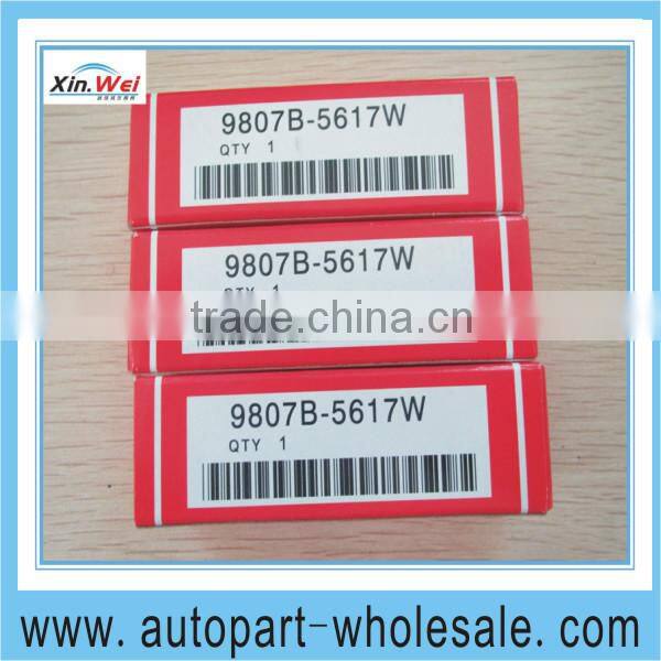 9807B-5617W Spark Plug for Honda