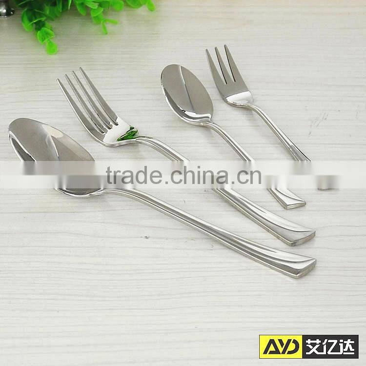 Beautiful lines! Iran high quanlity and good steam shape sets dinnerware