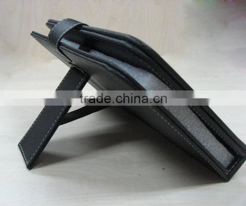 Light weighted and durable black PU universal 7 inch tablet keybaord case with Russian and English letters