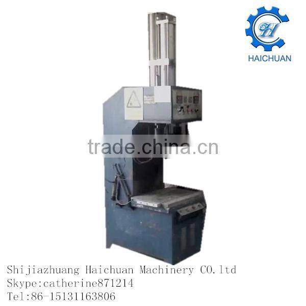 Egg tray hot pressing machine