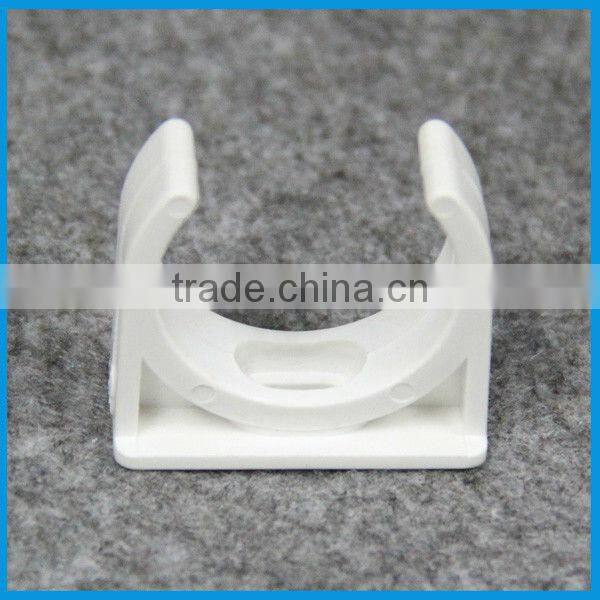 White Electrical Conduit Fittings 20mm PVC Male Bush