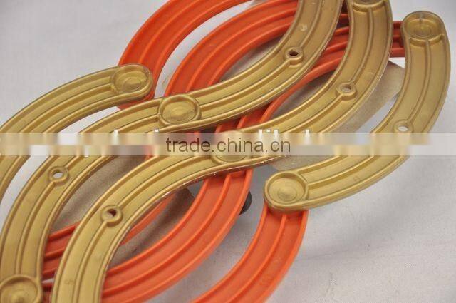 Retractable circular plastic hook