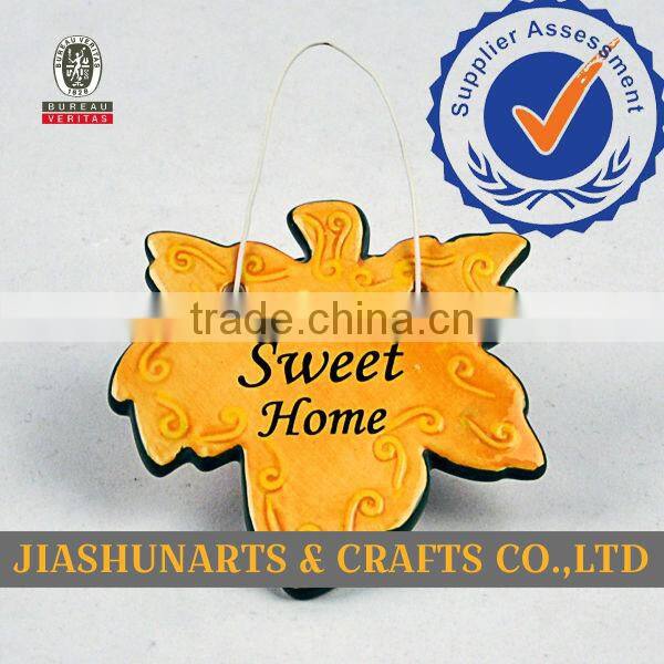 Maple Leaf Shape Ceramic Decorative Door Wall Hanging