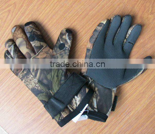 Neoprene Camo Hunting Glove