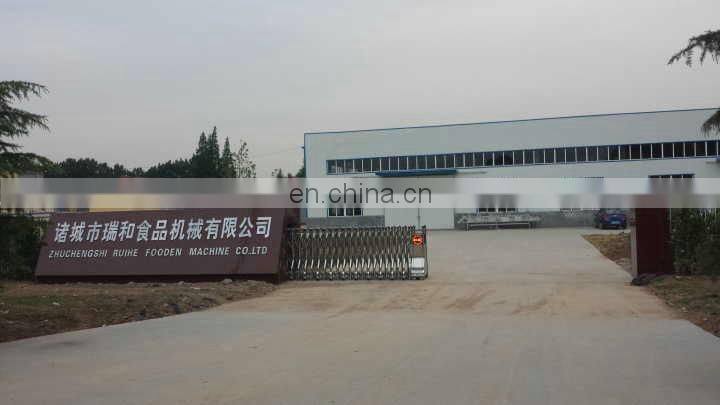 Vacuum meat tumbling machine with automatic feeding system