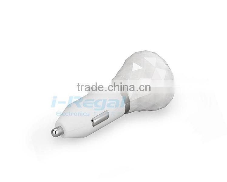 2015 New Arrival Phone Tablet dual usb car charger with 12v socket