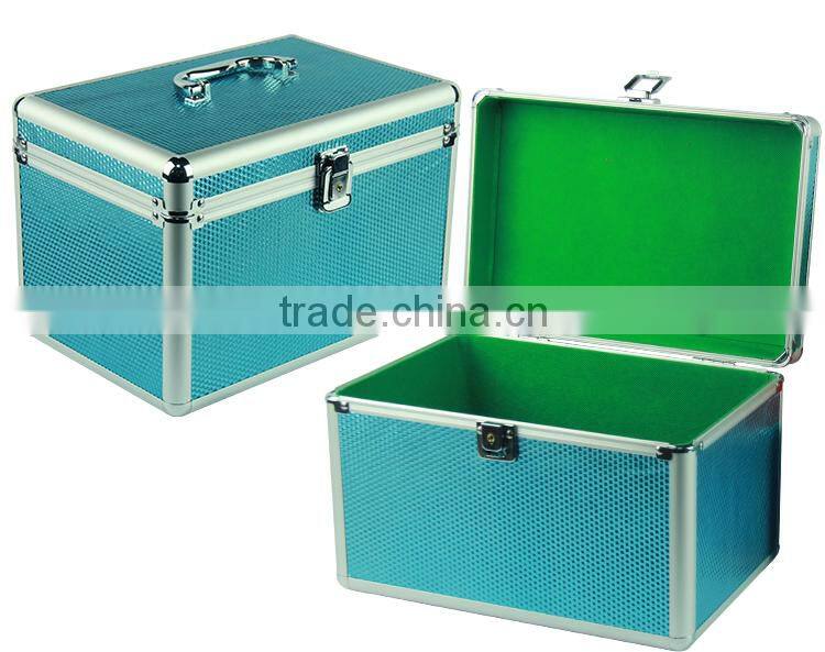 Multi Purpose Aquamarine Grid Pattern Lacquer Box Of Jewelry