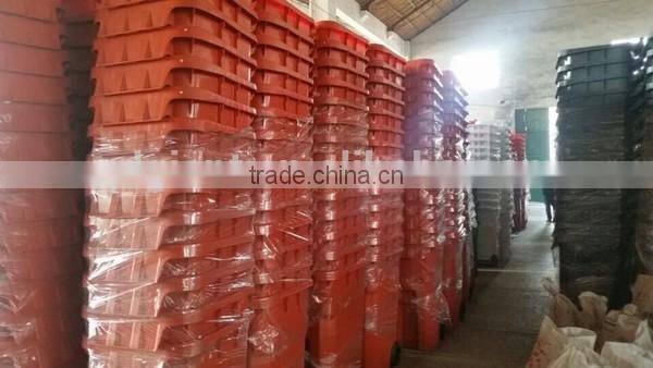 240L plastic trash bin with wheel
