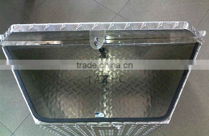 Aluminum alloy tool box, for trucks