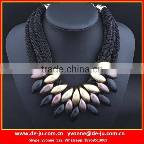 Three Strings Drop Shaped Golden Metal Necklace