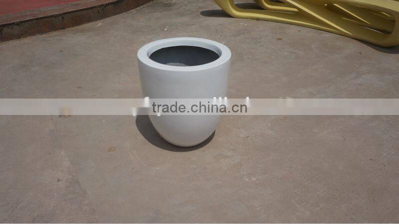 Modern white fiberglass vase pot