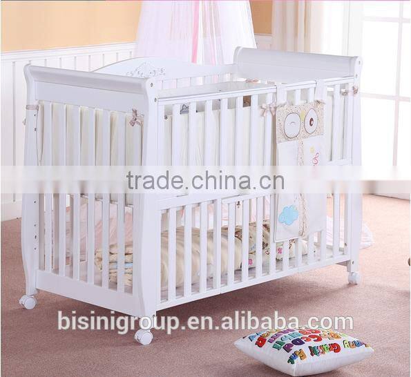Wholesales Price Multifuntional 8 in 1New born Baby Bed, Wooden Baby Crib with wheels