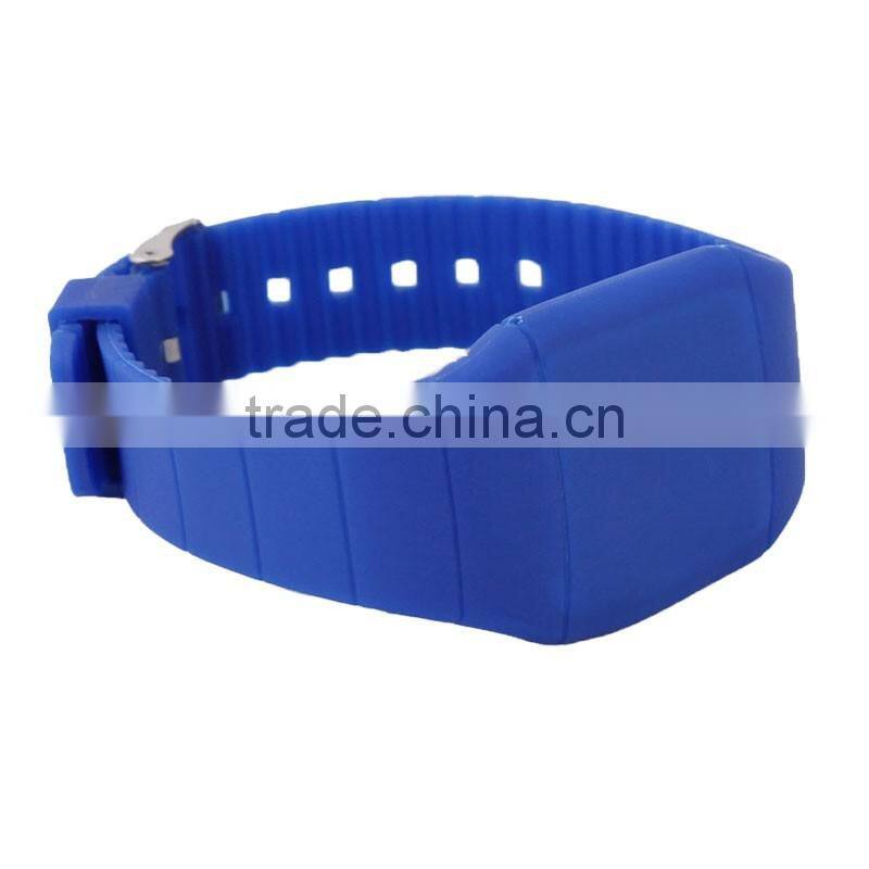 Cheap Stainless Steel Back Water Resistant Man Fitness Wrist Watch 2016