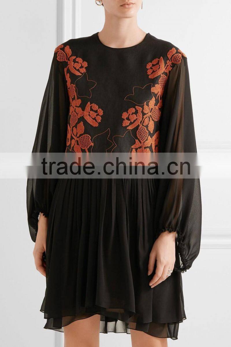 New Style Bohemian Floral Embroidery Design Embroidered Linen And Silk-Chiffon Long Billowy Sleeves Mini Dress 2017 HSD5908