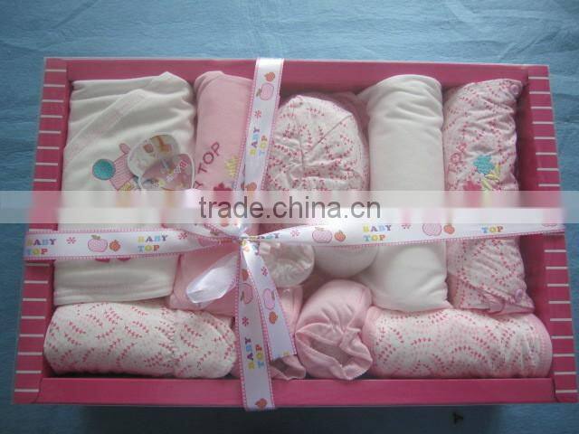 Wholesale High quality Fabric Cute Style Baby Gift Set