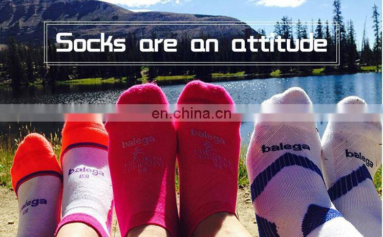 Outdoor athletic basketball men sports compression soft socks custom
