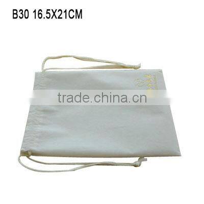 Custom Velvet drawstring Jewelry Pouch Gift Bag Manufactures B30