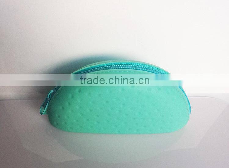 2015 Wholesale dumpling shaped silicone zipper wallet for christmas gifts/zippered around coin purse