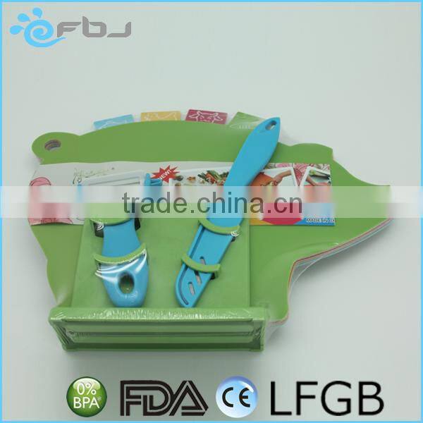 New Arrival Pig-shaped Plastic Cutting Board