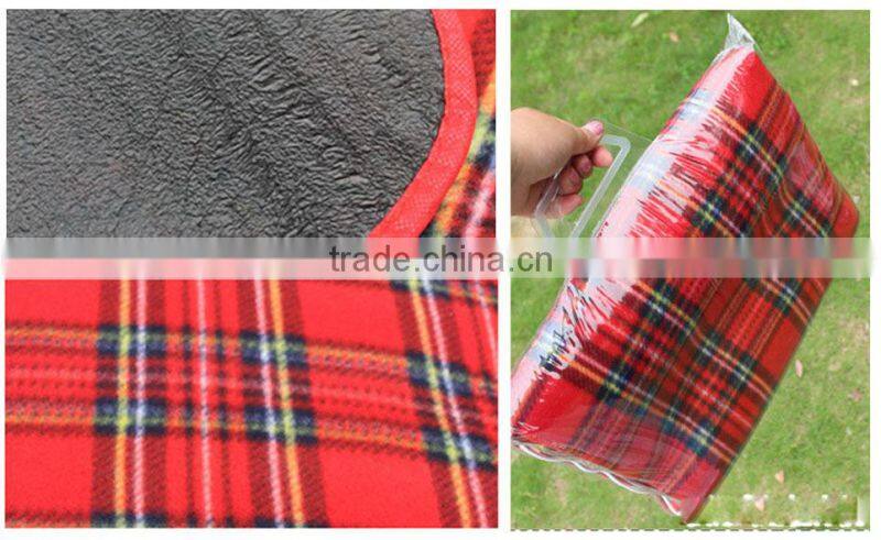 2015 Hot Colorful Dampproof Baby Crawling Pad Camping Too Outdoor Folding Padded Beach Picnic Mat