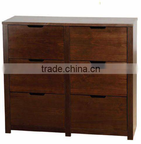 Oak wood drawers of chest