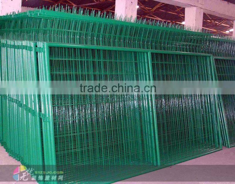 CE certificated galvanized and PVC coated Welded Wire Mesh Fence
