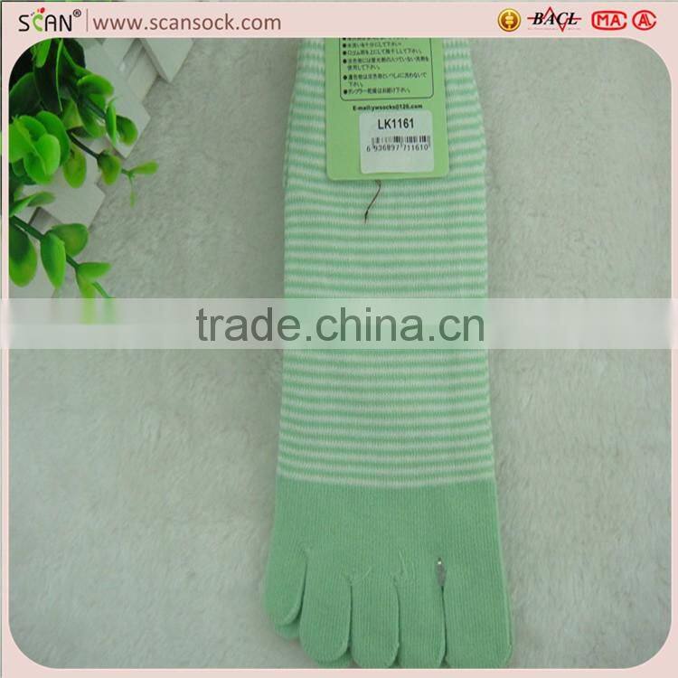 model cotton dress green color socks with toe stripe style