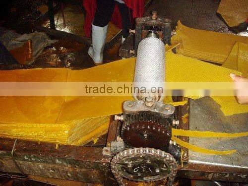 Beeswax foundation sheet honey comb foundation for hives frames beekeeping