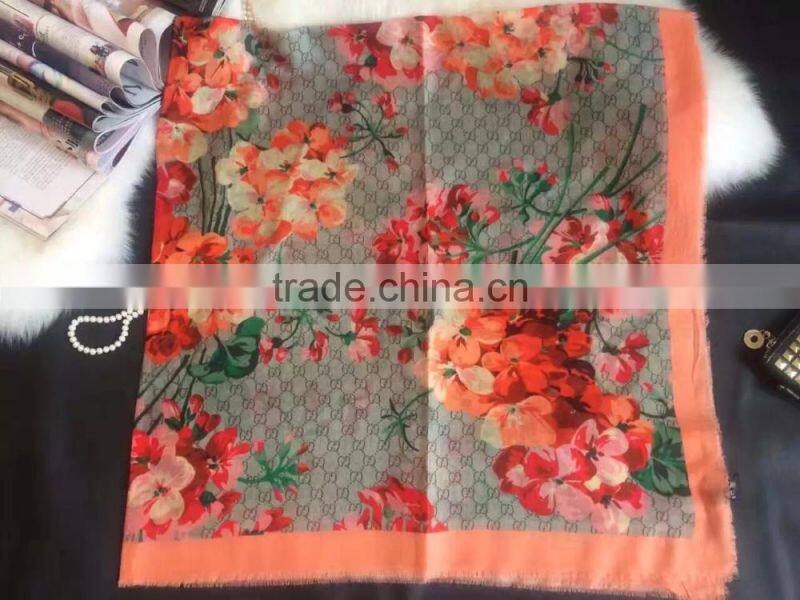 2017flower Top quality 100% silk habotai printed square scarf