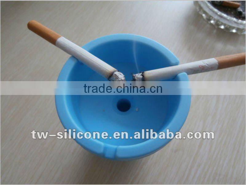 Disposable pocket windproof silicone ashtray for gift