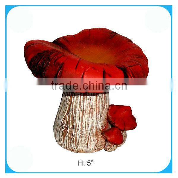 Resin mushroom decoration for garden