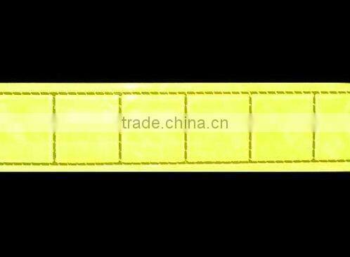 High gloss screen printable reflective micro prismatic PVC tape