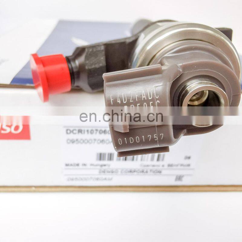 095000-7060 hot sale genuine and brand new common rail Injector 095000-7060 6C1Q-9K546-BC