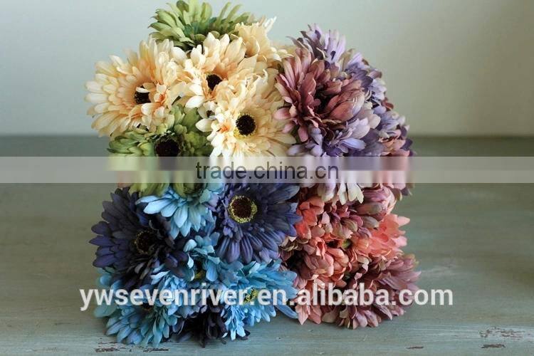 Rural rural household floral bride holding flowers artificial flowers simulation silk flowers picked bundle of African chrysanth