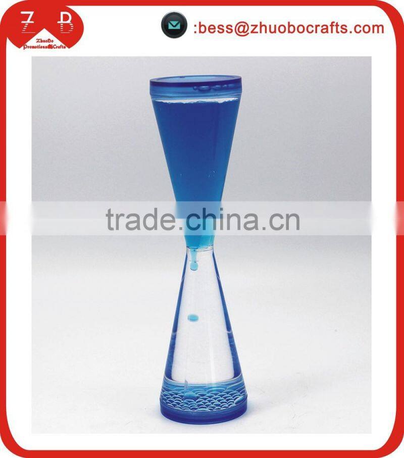 Dynamic oil liquid hourglass