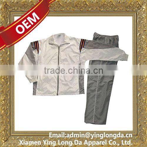 Design hotsell juniors track suit
