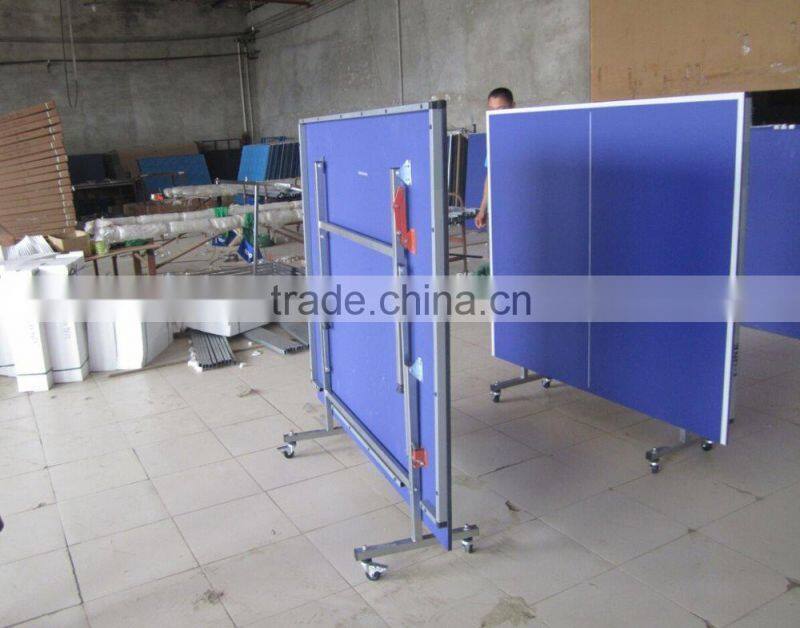 Outdoor Double Folding Table Tennis Table With 18mm Thickness Board